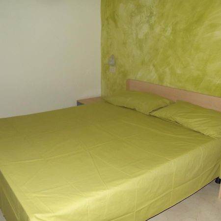 Hotel Sabbia D'Oro Пинето Екстериор снимка