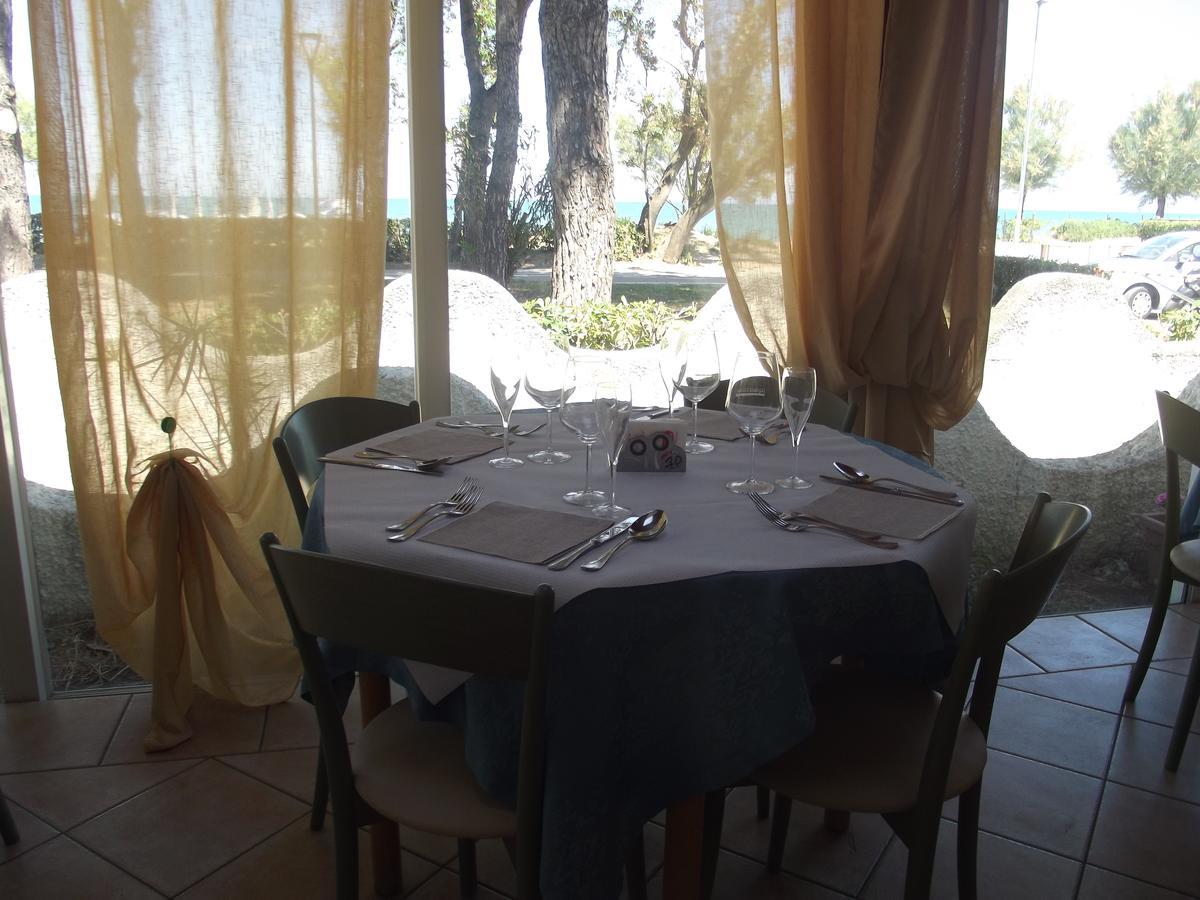 Hotel Sabbia D'Oro Пинето Екстериор снимка